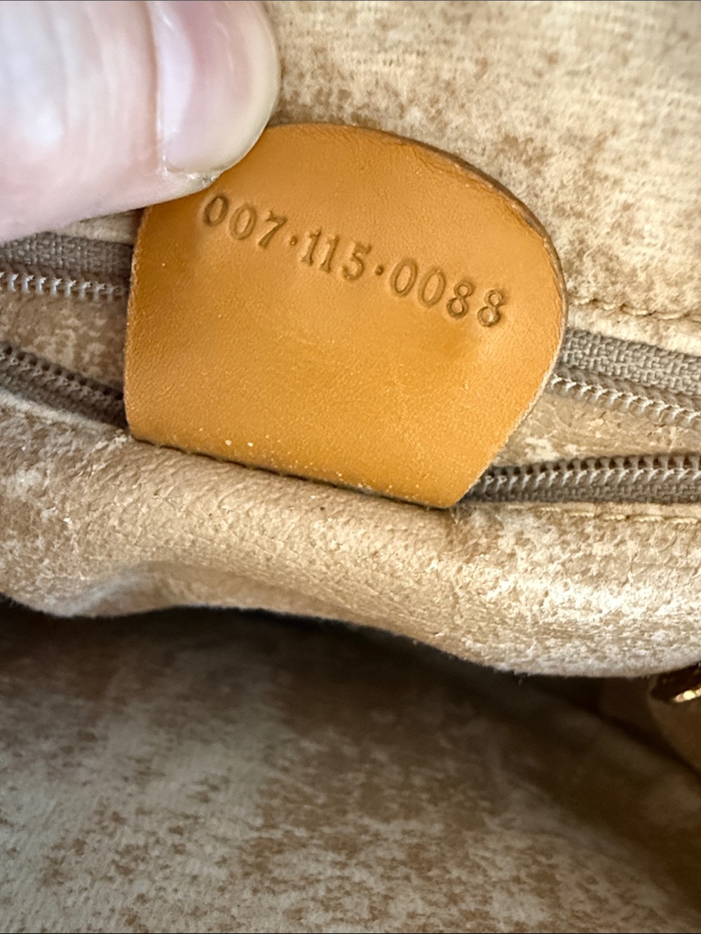 Vintage Gucci Monogram Round Crossbody purse with Tan Trim - Picture 12 of 12